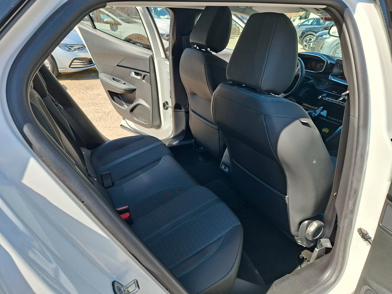 Peugeot 2008 PureTech 100 S&S Allure