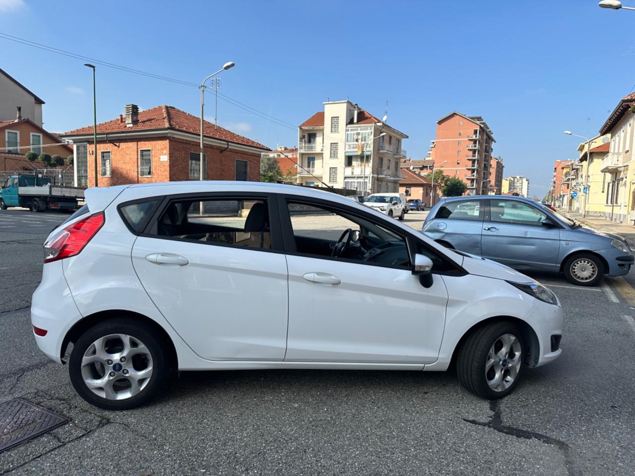 Ford Fiesta 1.4 5p. Bz.- GPL Titanium