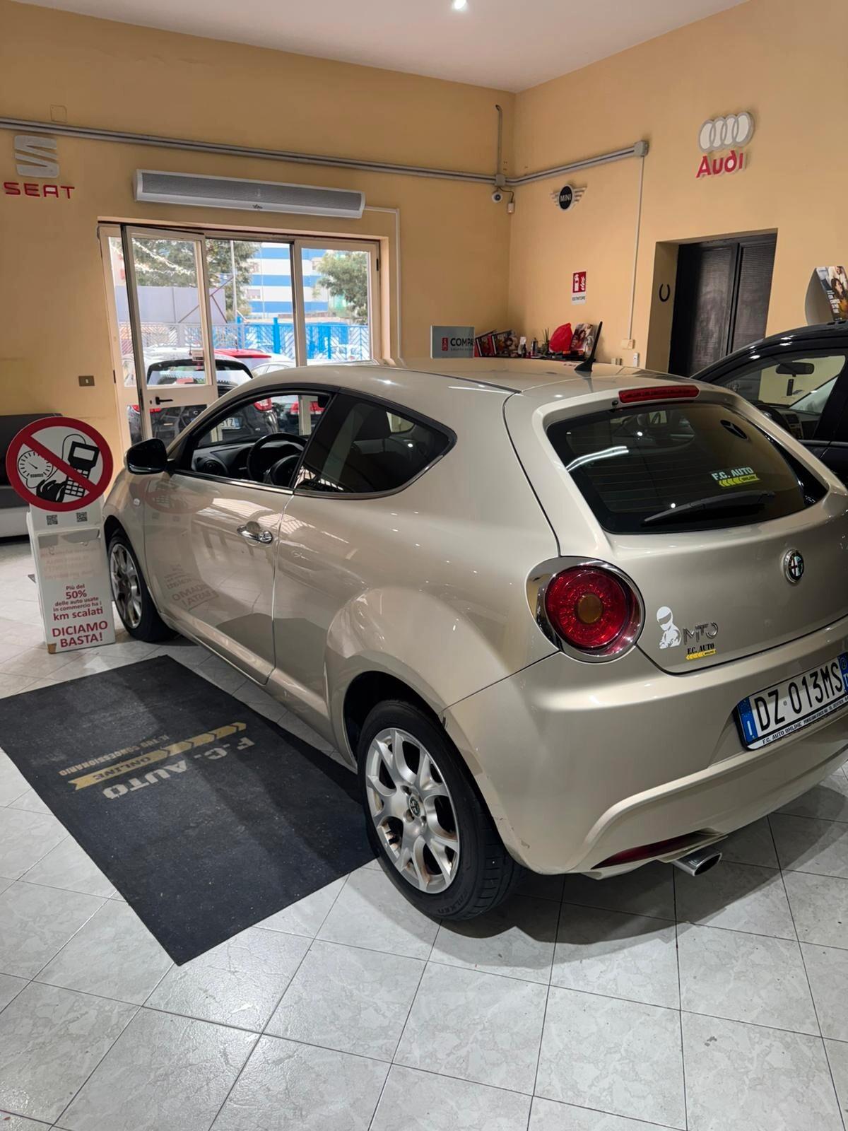 Alfa Romeo MiTo 1.6 JTDm 16V Distinctive Sport Pack