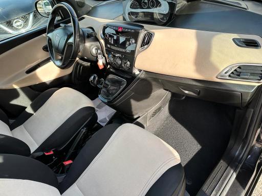 Lancia Ypsilon 5 Porte Ypsilon 0.9 t.air Gold ecochic metano 80cv