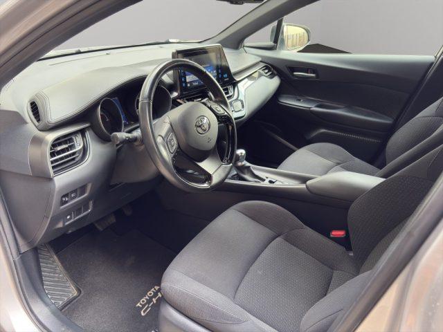 TOYOTA C-HR 1.8 Hybrid E-CVT Business 2WD