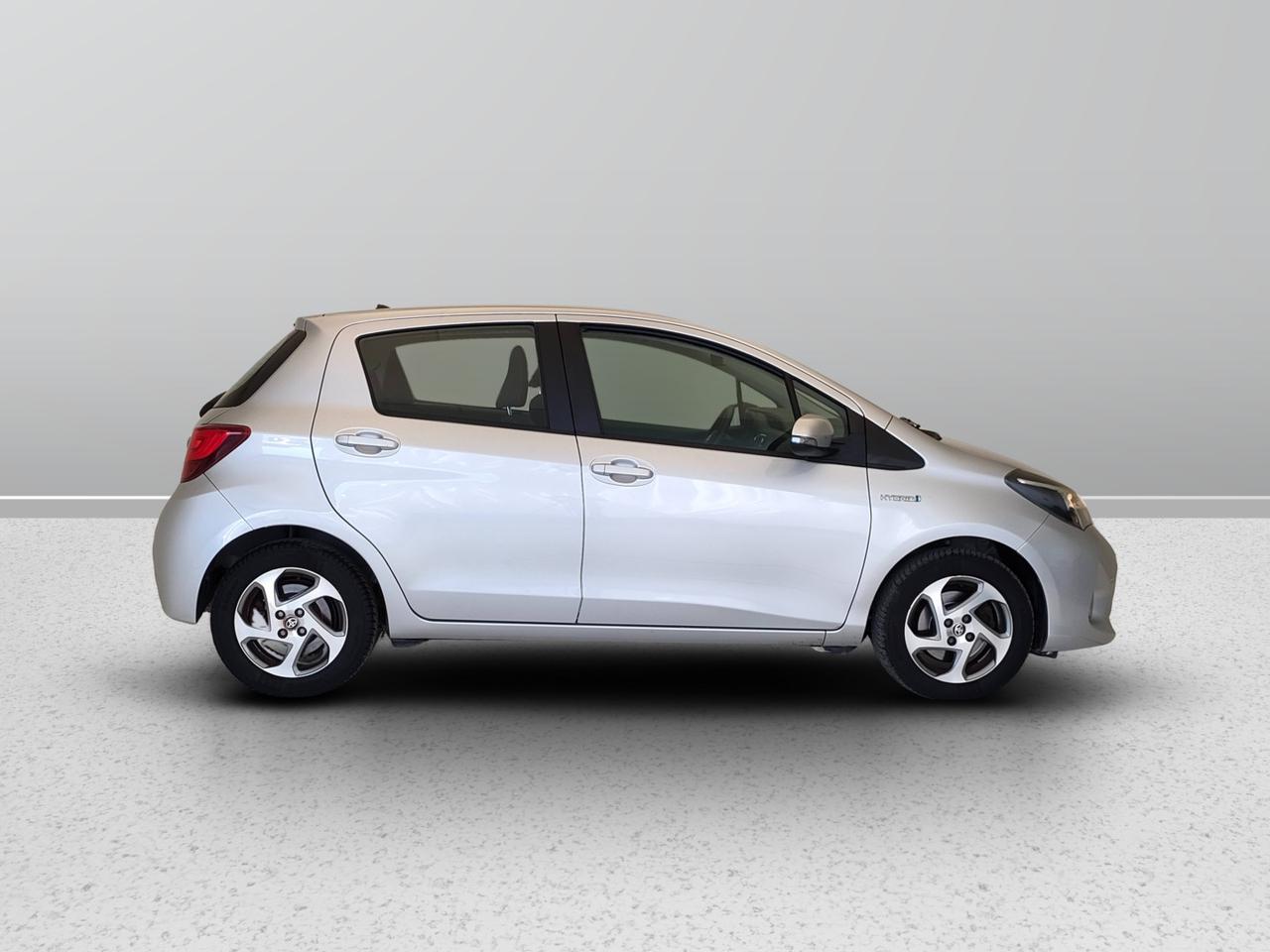 TOYOTA Yaris III 2015 - Yaris 5p 1.5h Active my16