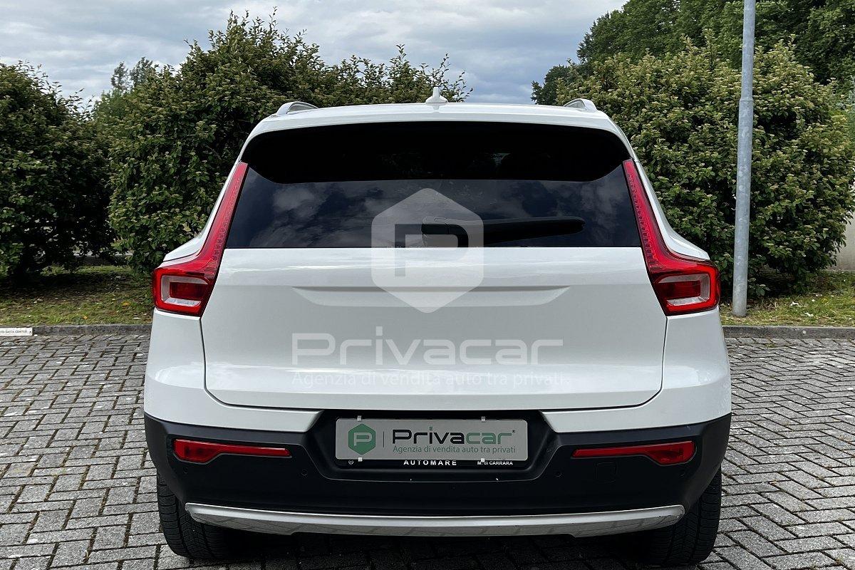VOLVO XC40 D4 AWD Geartronic Momentum
