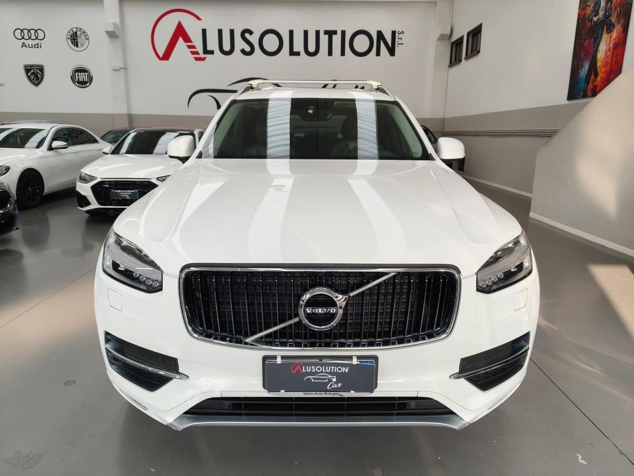 Volvo XC90 D5 AWD Geartronic 7 posti Momentum