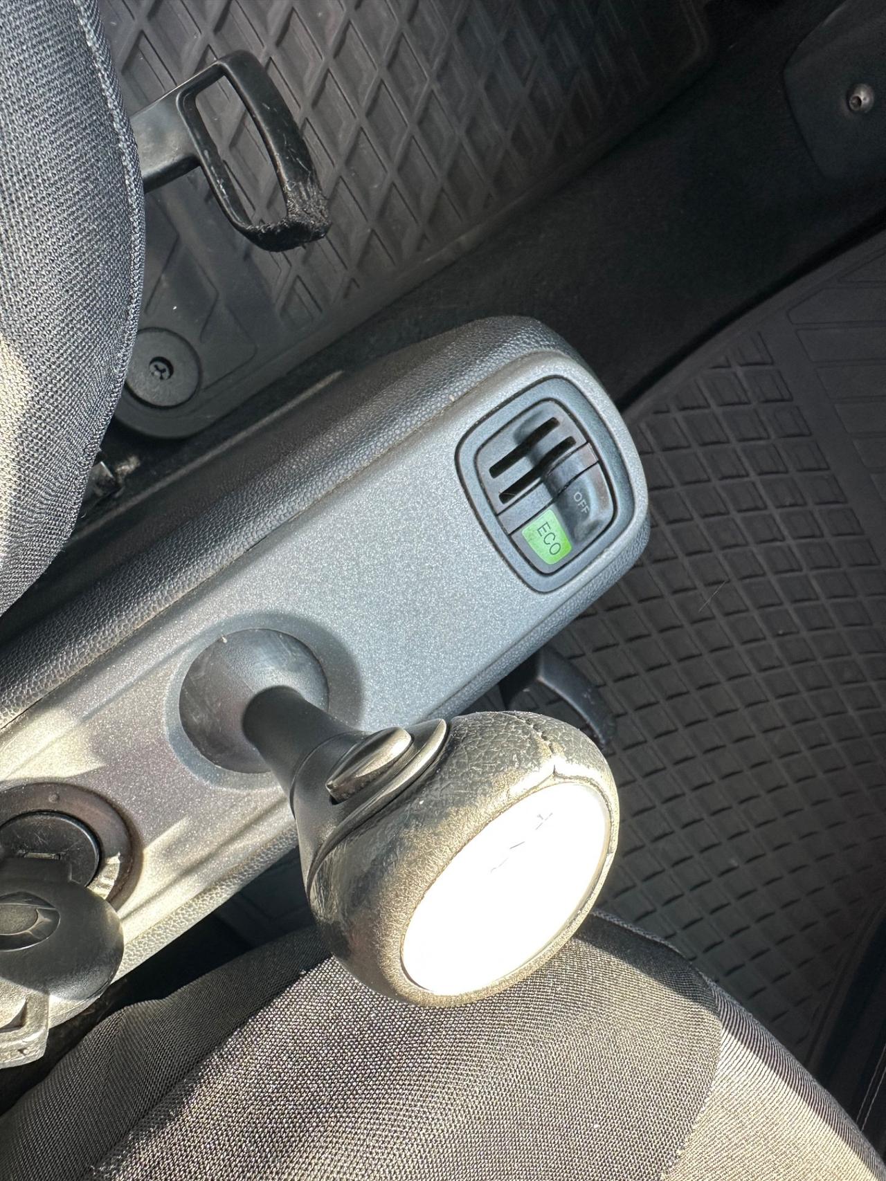 Smart ForTwo 1000 52 kW MHD - SERVO - CLIMA - TETTO