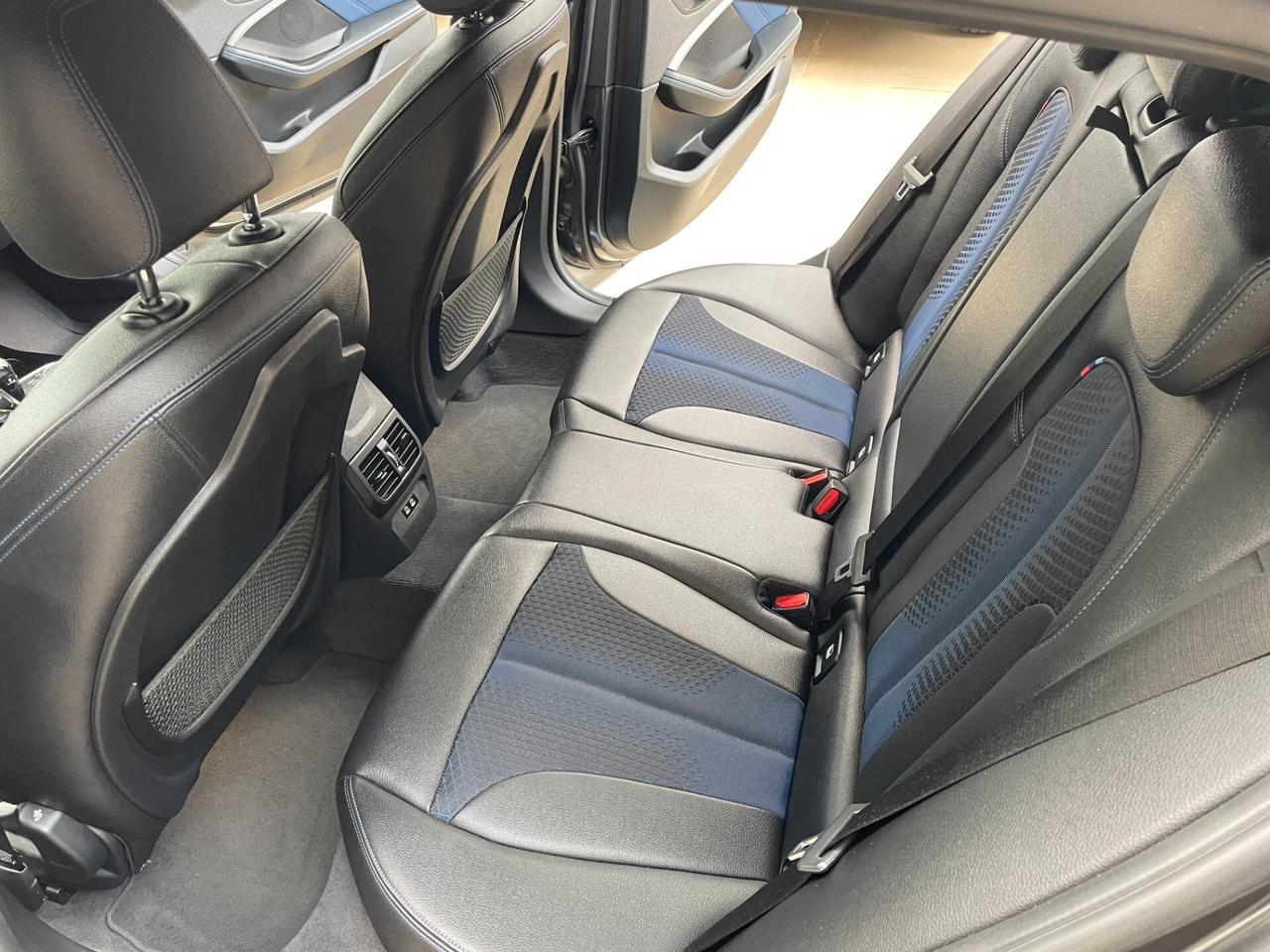 Bmw 118 i 1.5 140 CV 5p. Msport