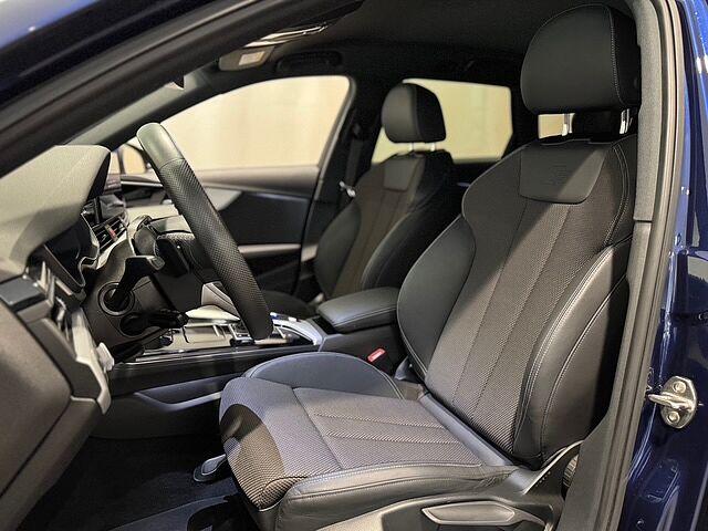 Audi A4 Avant Avant 40 TDI quattro S tronic S line edition