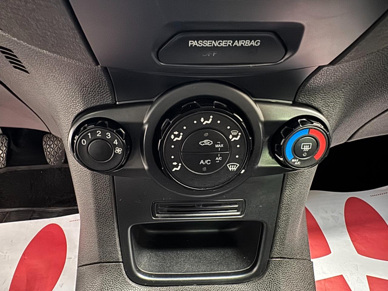 Ford Fiesta /5 PORTE/ 1.2CC 60CV / BENZINA / NEO PATENTATI