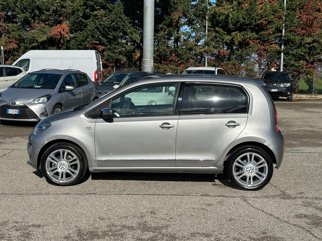 Volkswagen up! 1.0 5p. eco high BlueMotion Technology - 2013