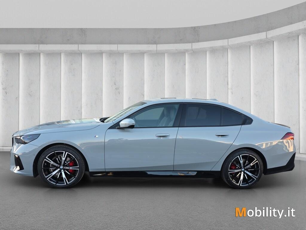 BMW Serie 5 Berlina 520 d 48V M Sport Pro xDrive Steptronic