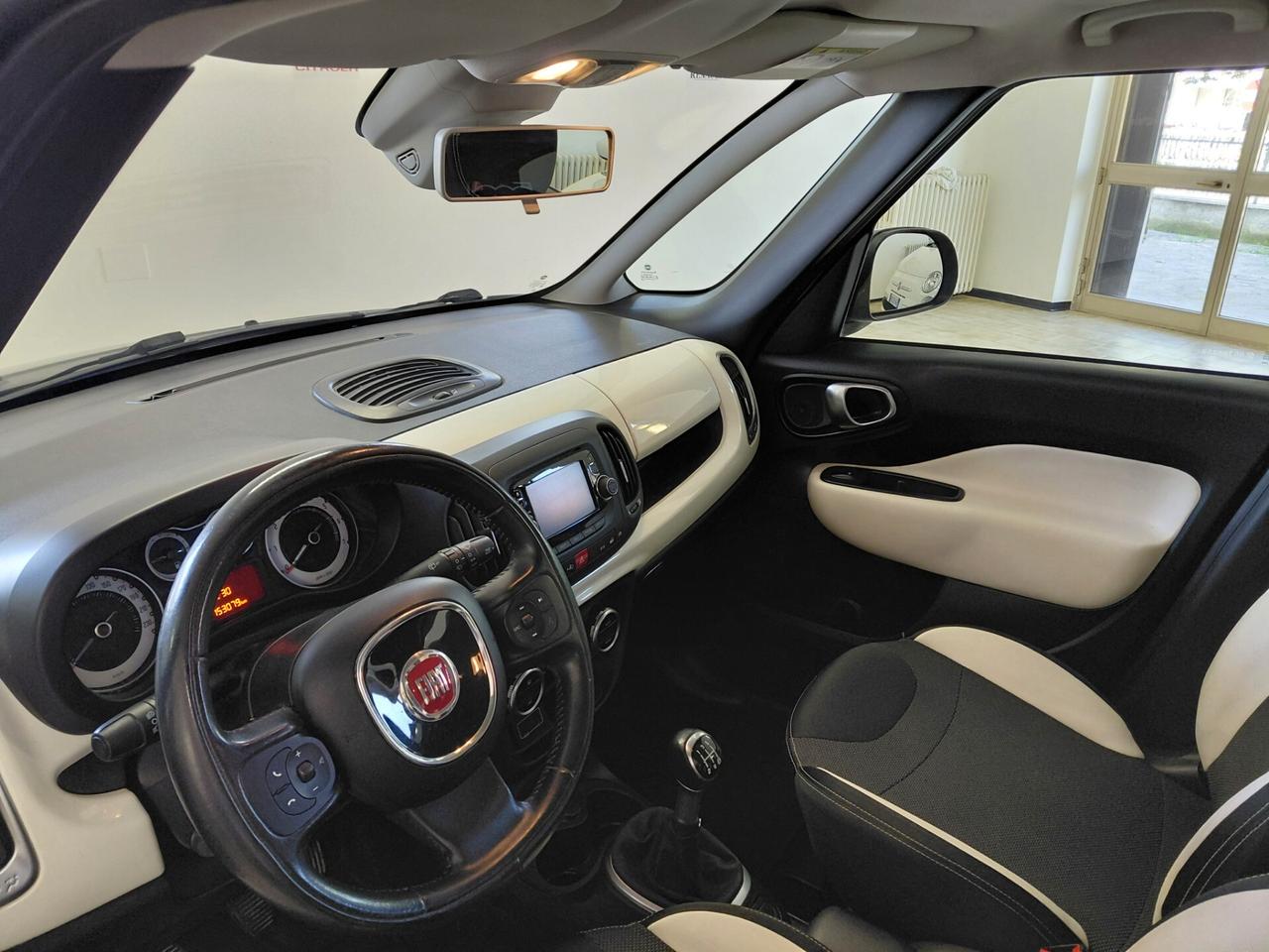 FIAT 500L ANNO 2017 DS 1.3 ADATTA NEOPATENTATI KM 153 MILA