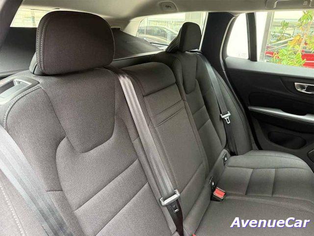 VOLVO V60 Cross Country 2.0 b4 awd Business Pro IVA ESP UNICO PROPRIETARIO