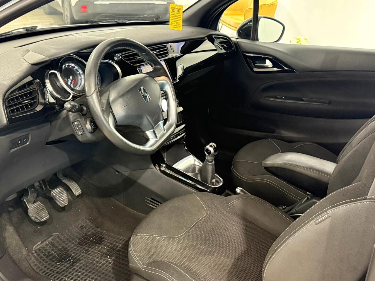 DS Ds3 SPORT CHIC 1.2 110CV