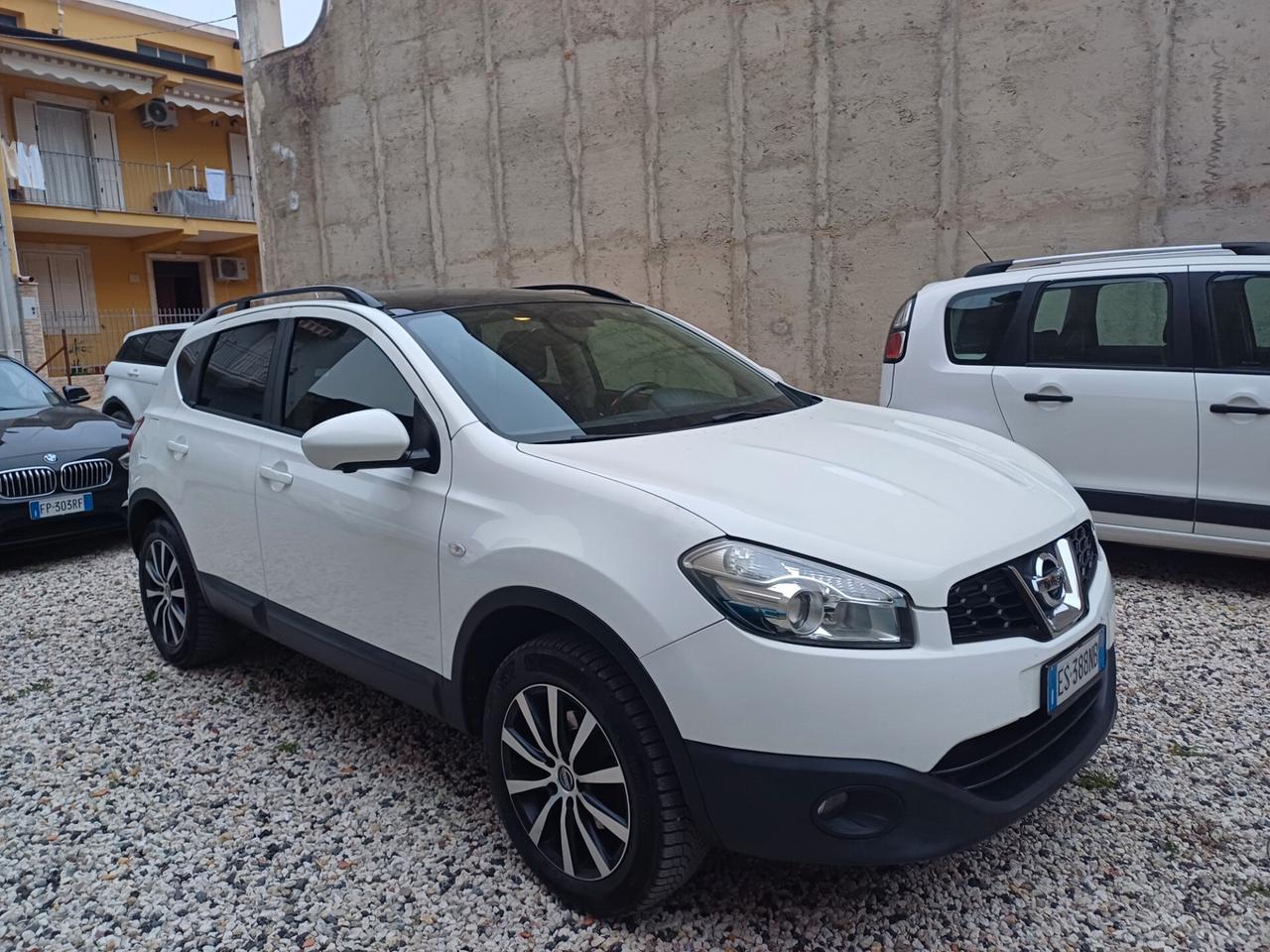 Nissan Qashqai 1.5 dCi DPF Tekna