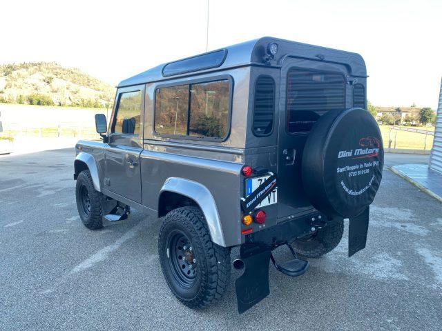 LAND ROVER Defender 90 2.4 TD4 3P CORTO SE ITALIANO da VETRINA