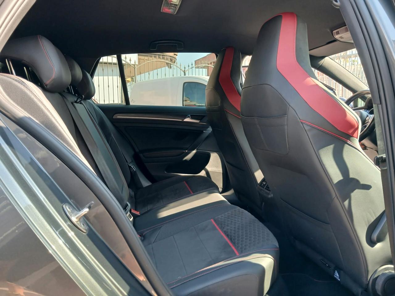 Volkswagen Golf GTI 7,5 2.0 Benzina 245Cv.