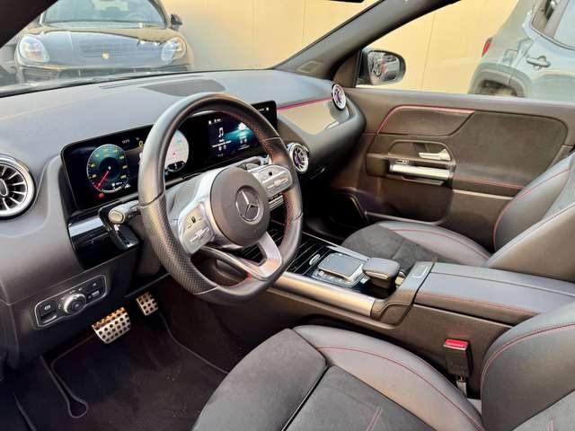 Mercedes-Benz GLA 200 d Automatic Premium