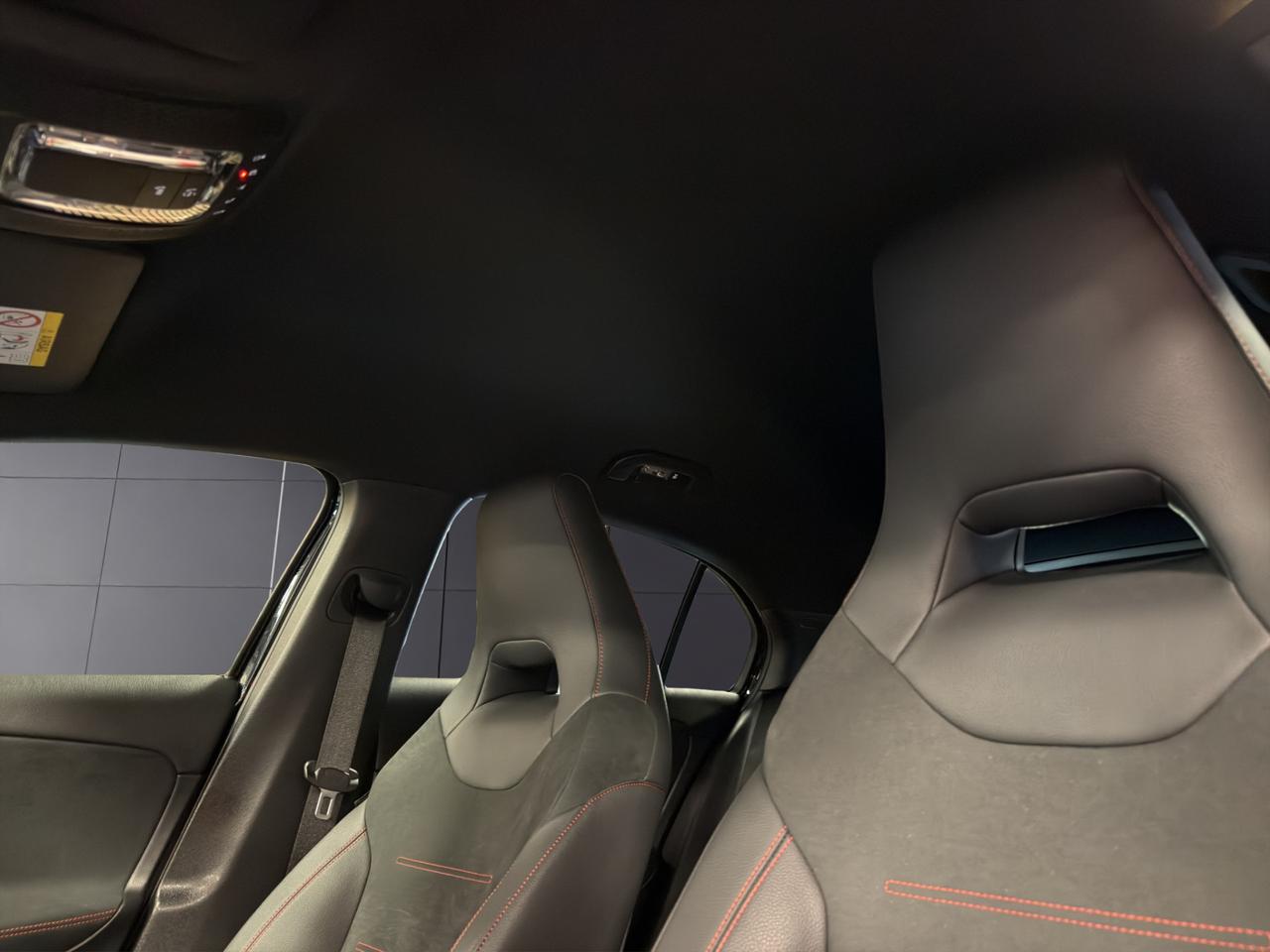 Mercedes A 180 AMG Line Premium 7G-DCT