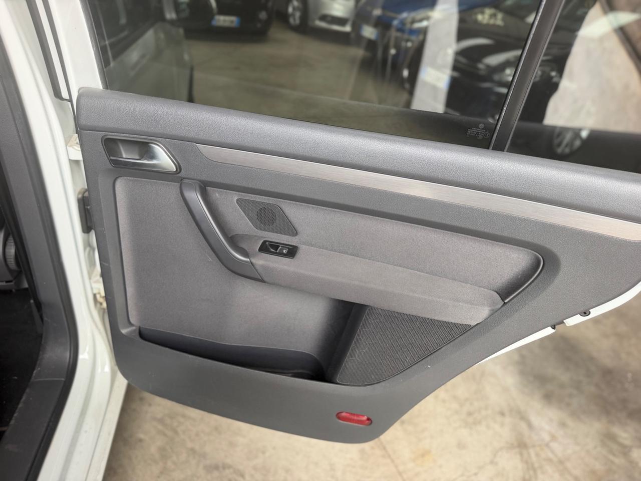 Volkswagen Touran 1.4 TSI Trendline EcoFuel