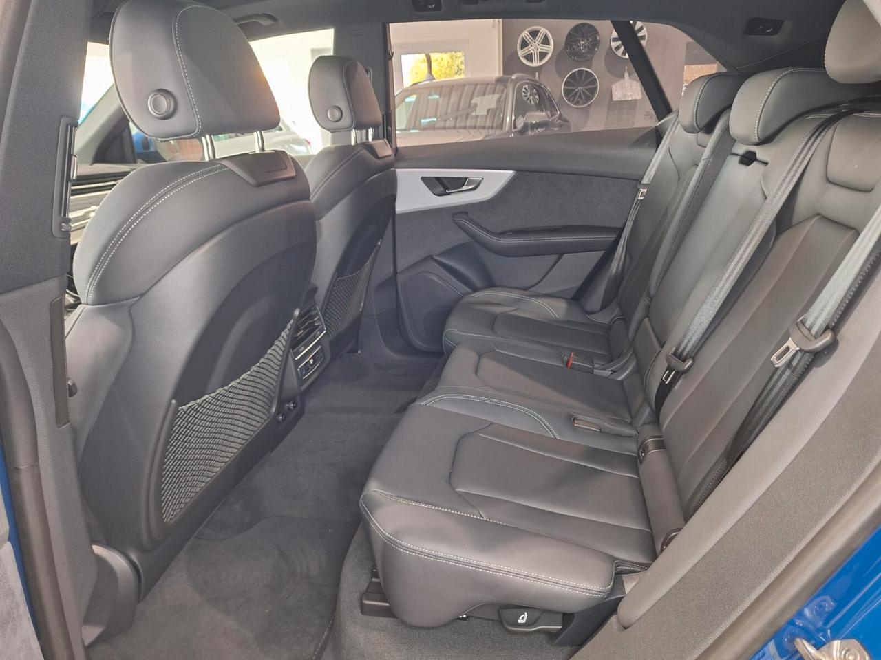 Audi Q8 SUV 55 TFSI e quattro tiptronic S line edition