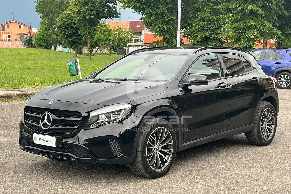 MERCEDES GLA 180 d Automatic Executive