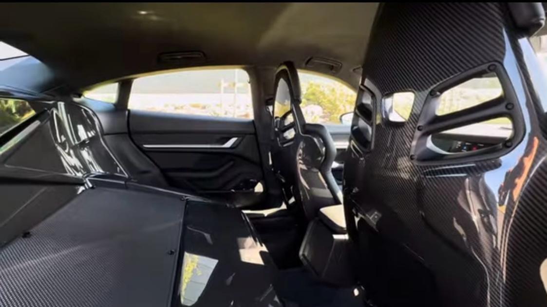 Porsche Taycan Turbo GT Weissach