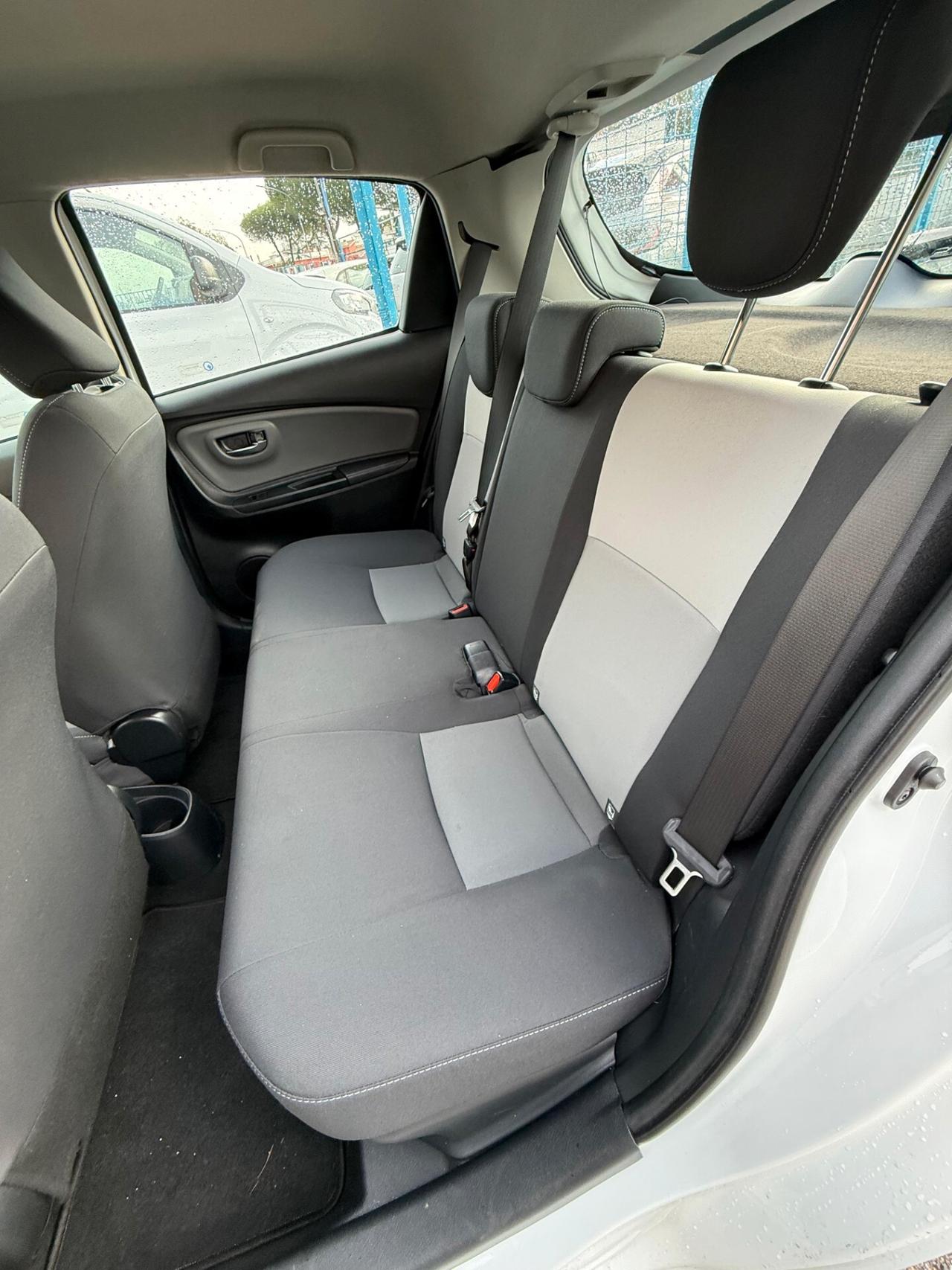 Toyota Yaris Hybrid **UNICO PROPRIETARIO**