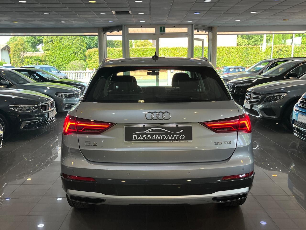 Audi Q3 35 2.0 tdi Business s-tronic 92.000 KM!!