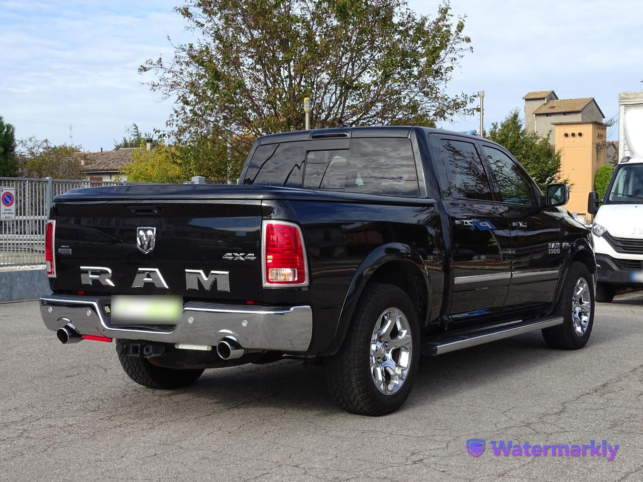 Dodge RAM 1500 AWD 5.7L V8 401CV LARAMIE AUTOCARRO