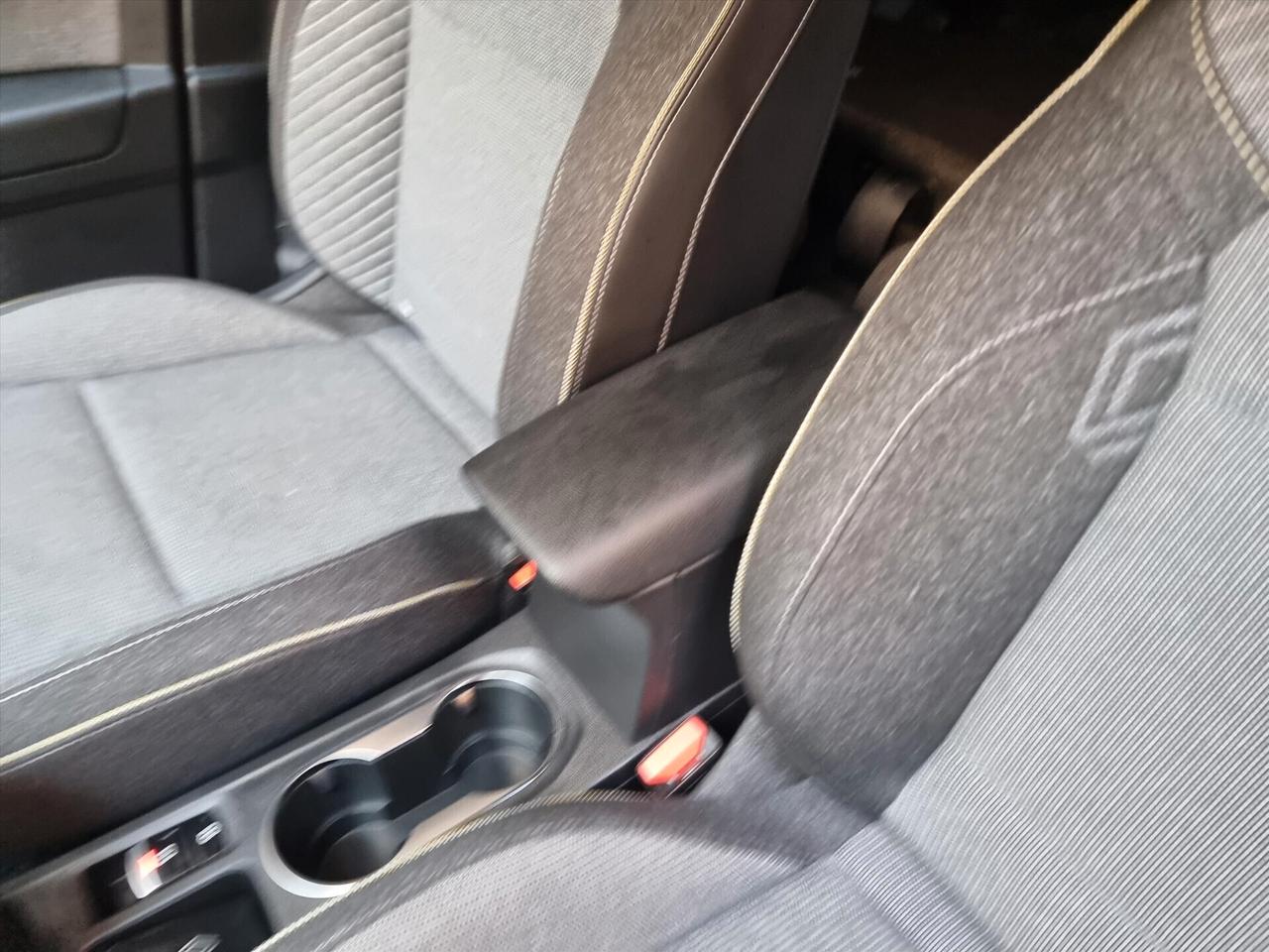 Renault Captur Mild Hybrid 160 CV EDC Esprit Alpine IVA INCLUSA