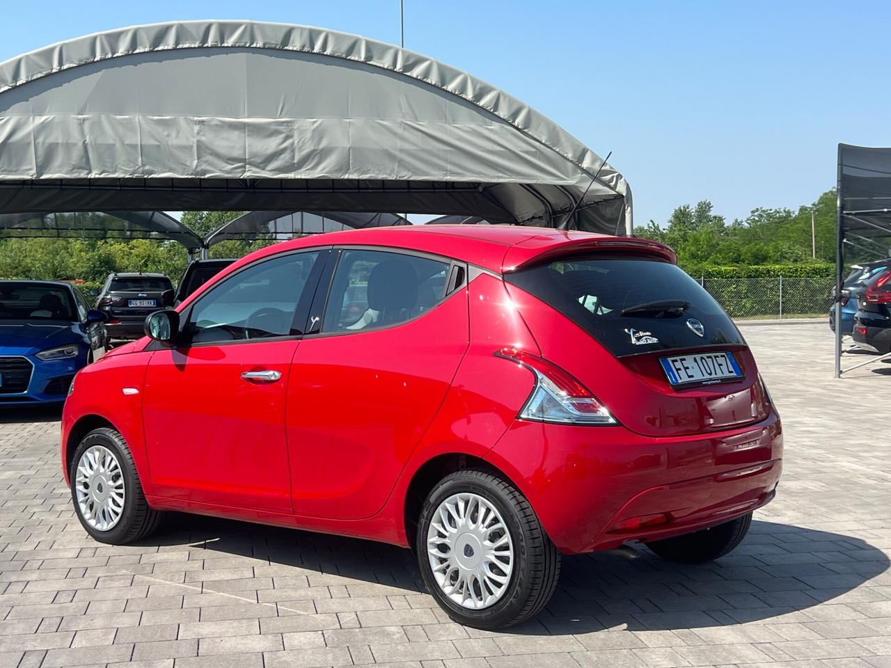 Lancia Ypsilon 1.2 69 CV Silver km 9.800!!!