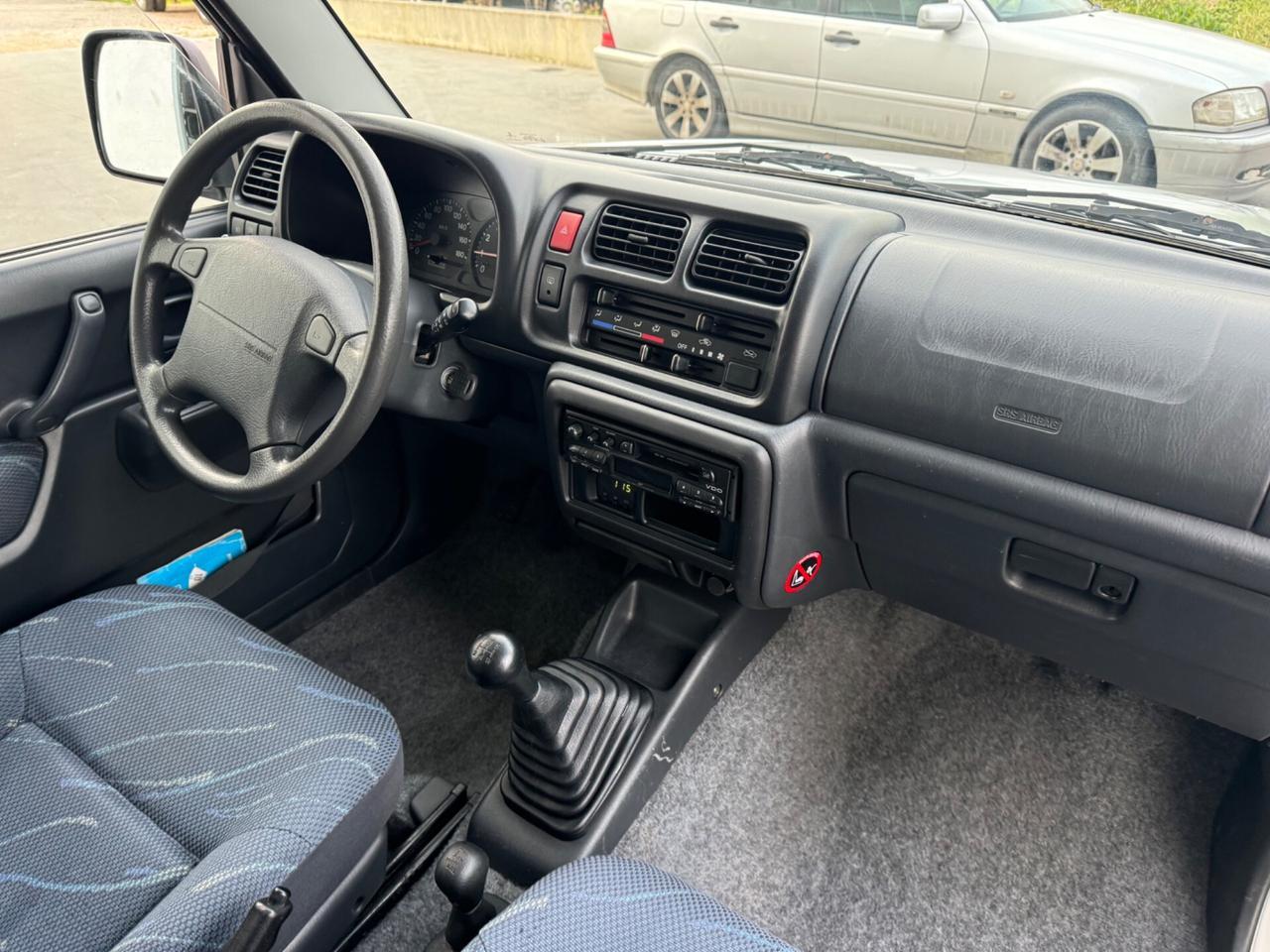 Suzuki Jimny 1.3i 16V cat 4WD JLX