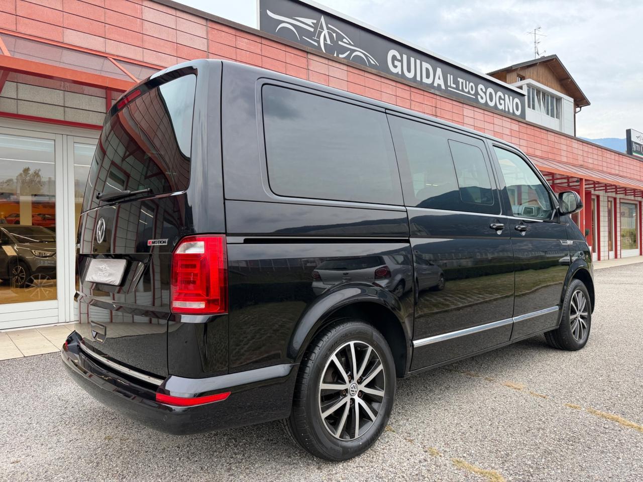 Volkswagen Multivan T6 - DSG 4x4 BULLI FULL