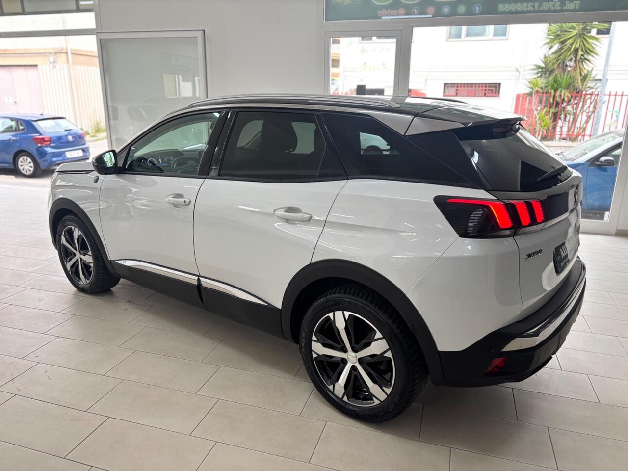 Peugeot 3008 BlueHDi 130 S&S EAT8 Crossway