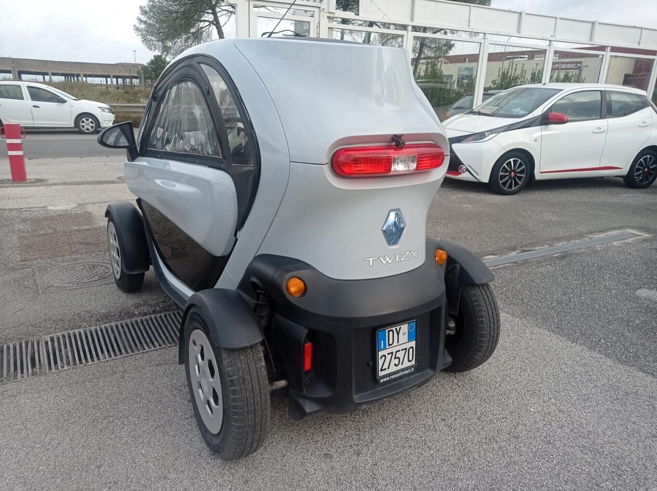 Renault Twizy 80s