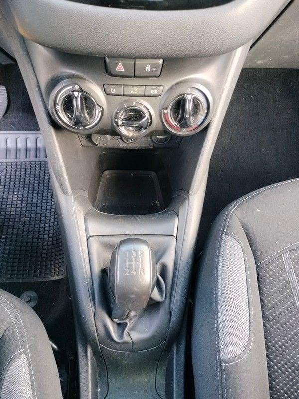 Peugeot 208 Access 1.4 HDi 68cv