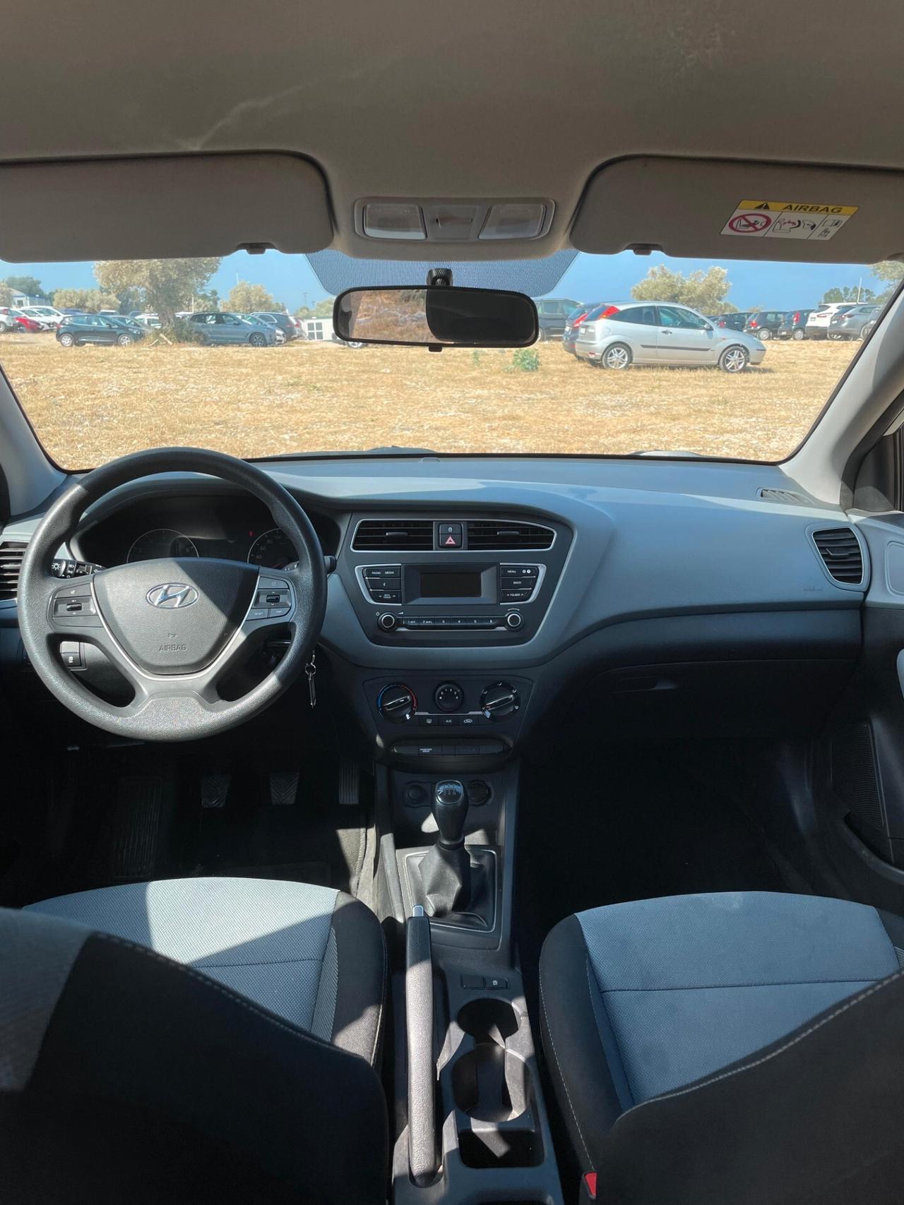 Hyundai i20 1.2 5 porte Connectline