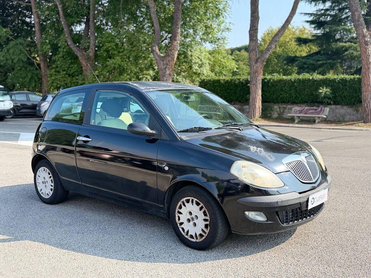 Lancia Ypsilon 1.2 8v