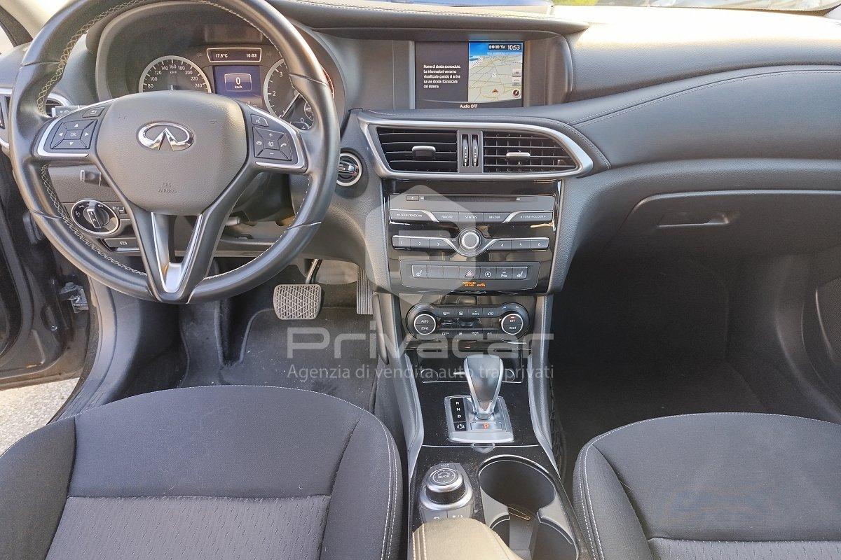 INFINITI Q30 1.5 diesel DCT Business