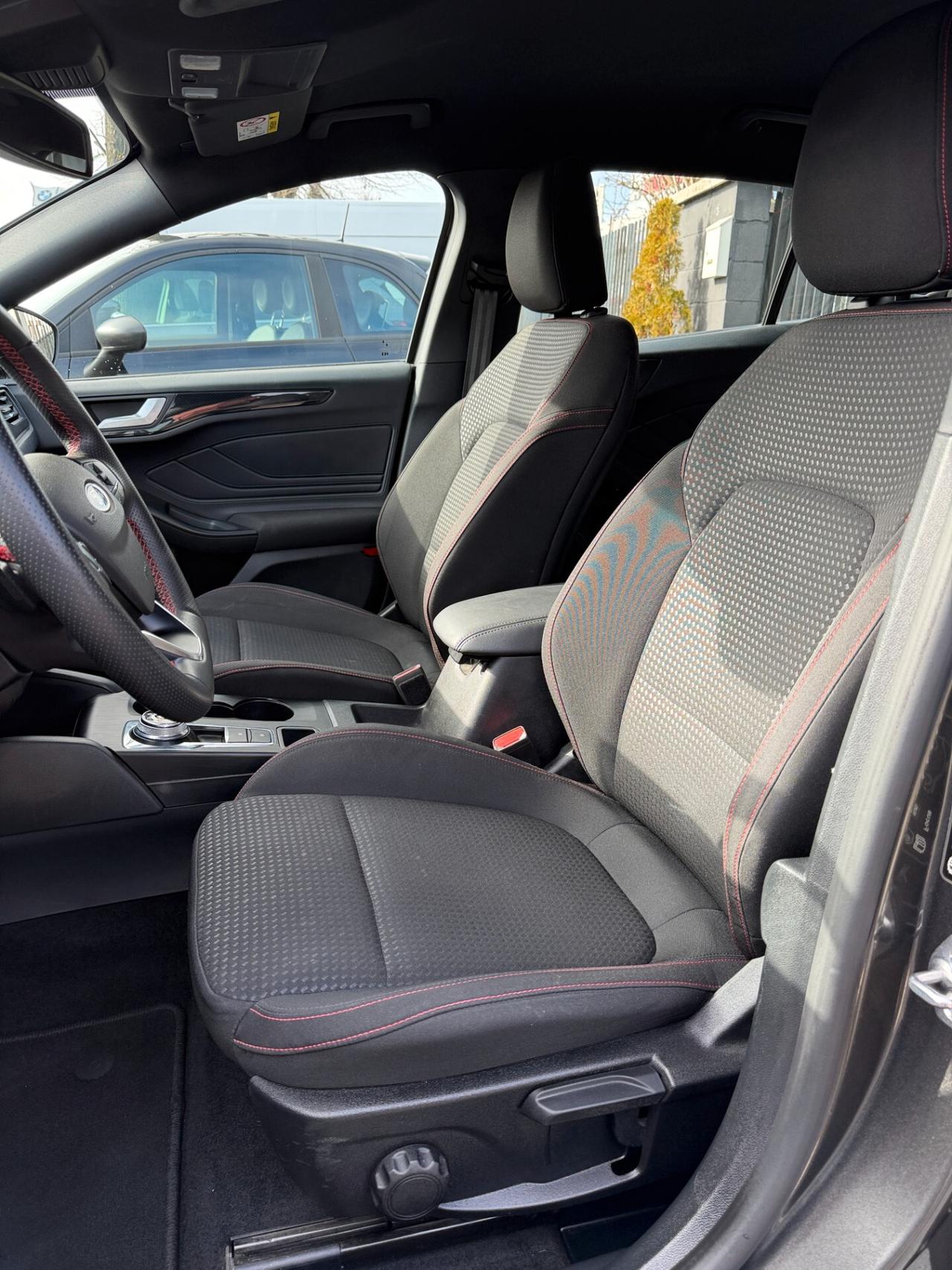 Ford Focus 1.5 EcoBlue 115 CV automatico SW ST-Line Design