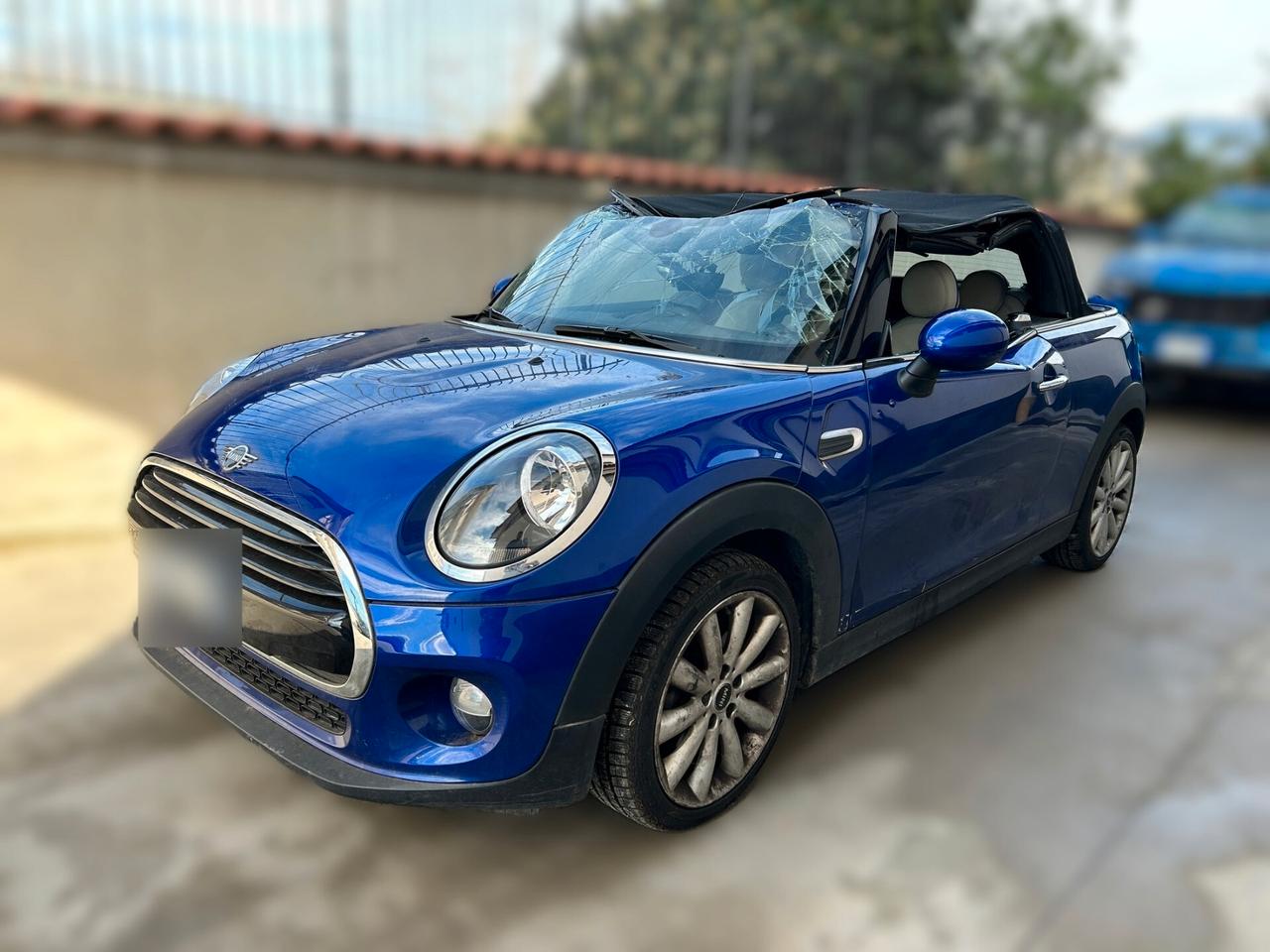 Mini Cooper D Cabrio 1.5 TD 115CV Aut. - 2019 Incidentata