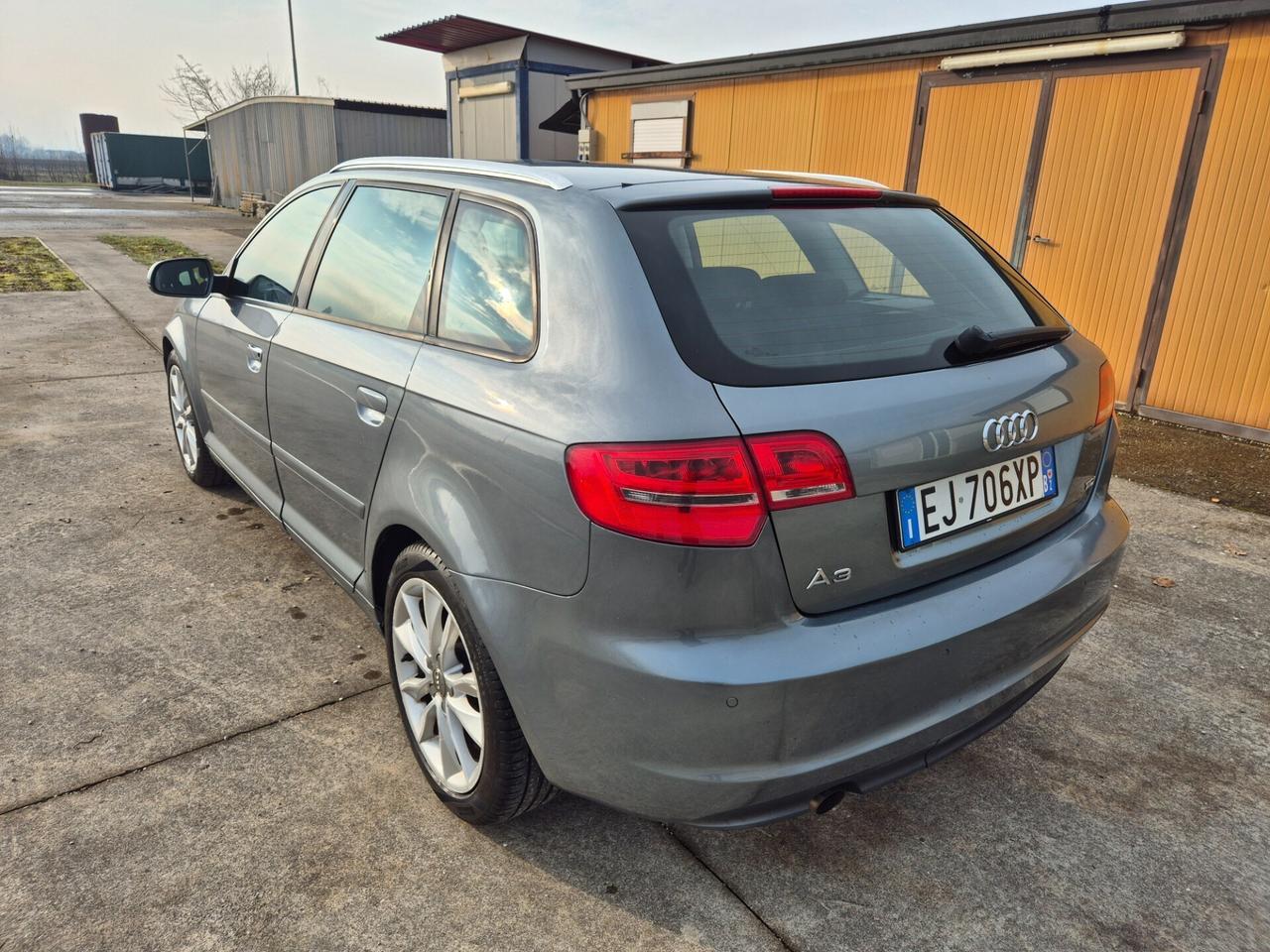 Audi A3 SPB 1.6 TDI 105 CV CR Ambition