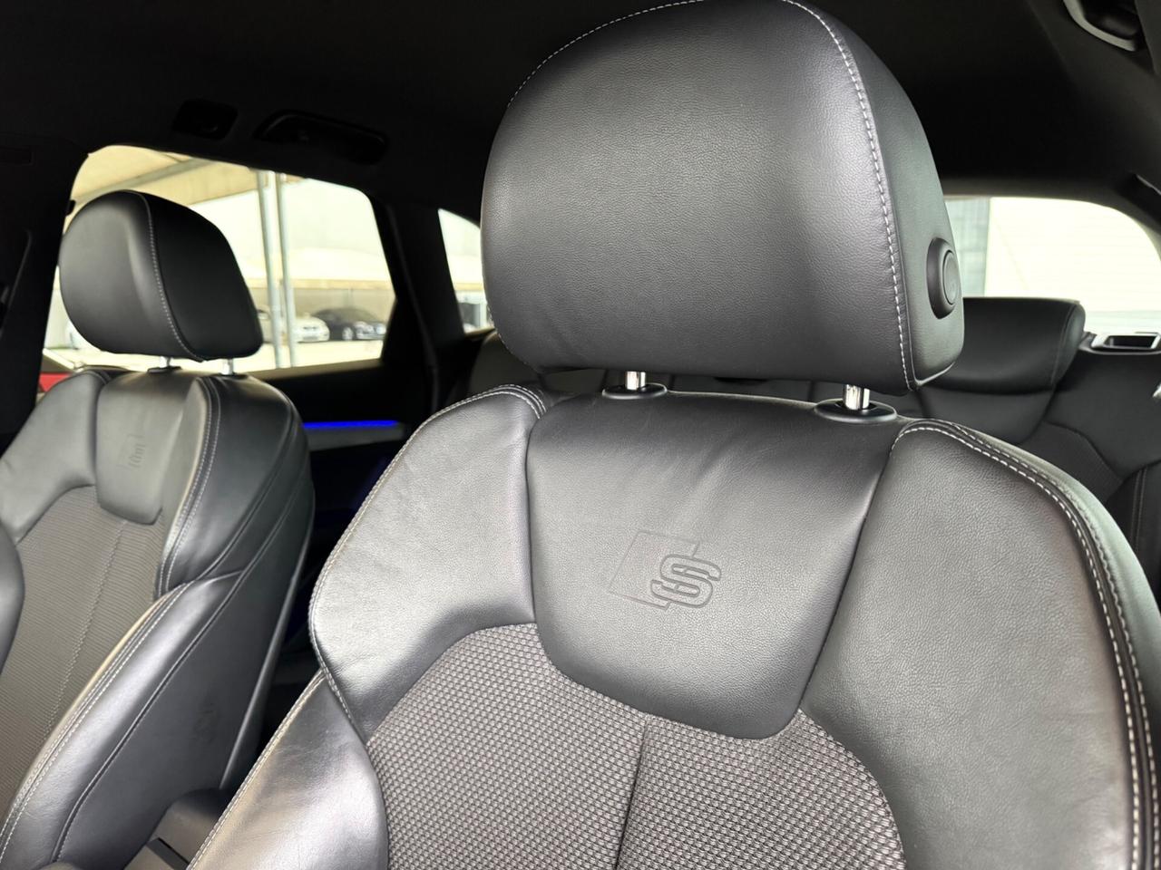 AUDI Q5 2.0 Quattro S-LINE-Virtual Luci Ambient 19