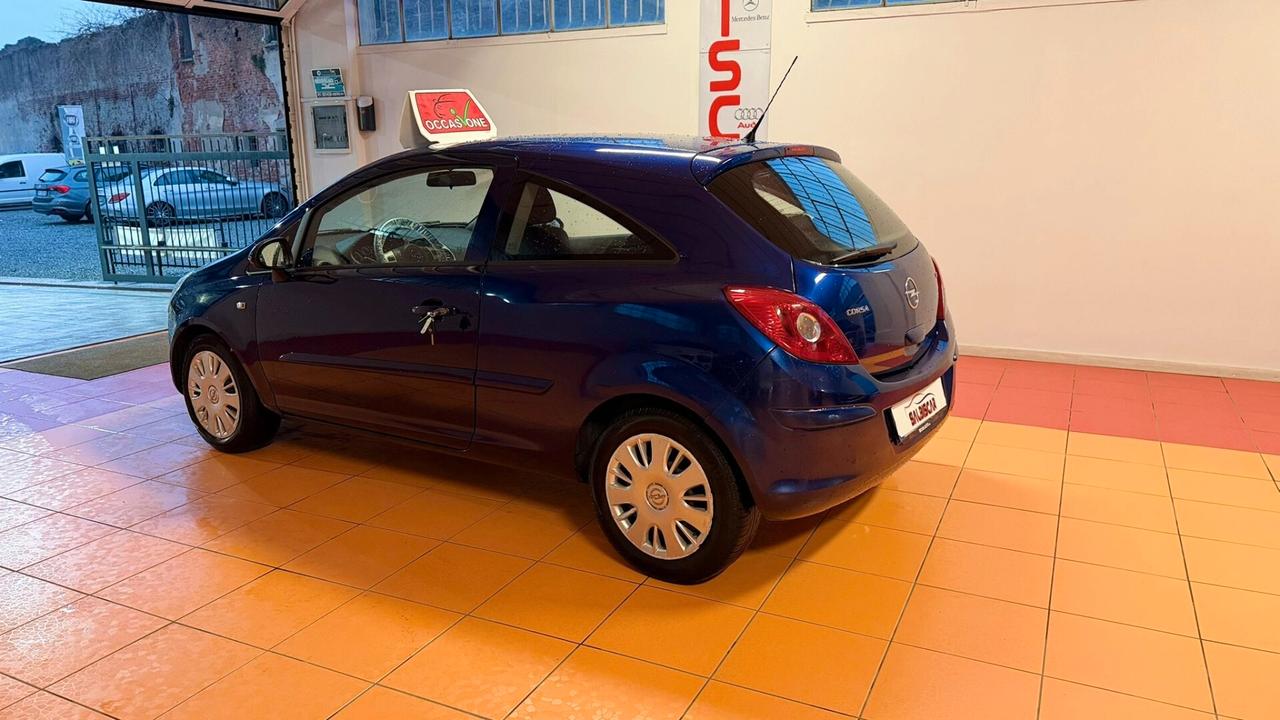 Opel Corsa 1.2 3 porte Club