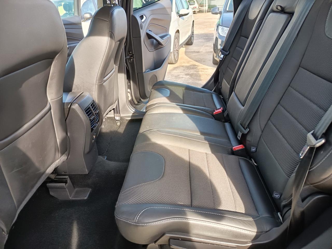 Ford Kuga 2.0 TDCI 120 CV S&S 2WD Titanium