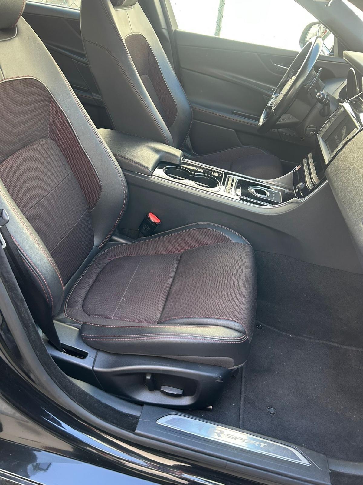 Jaguar XE 2.0 D Turbo 180CV