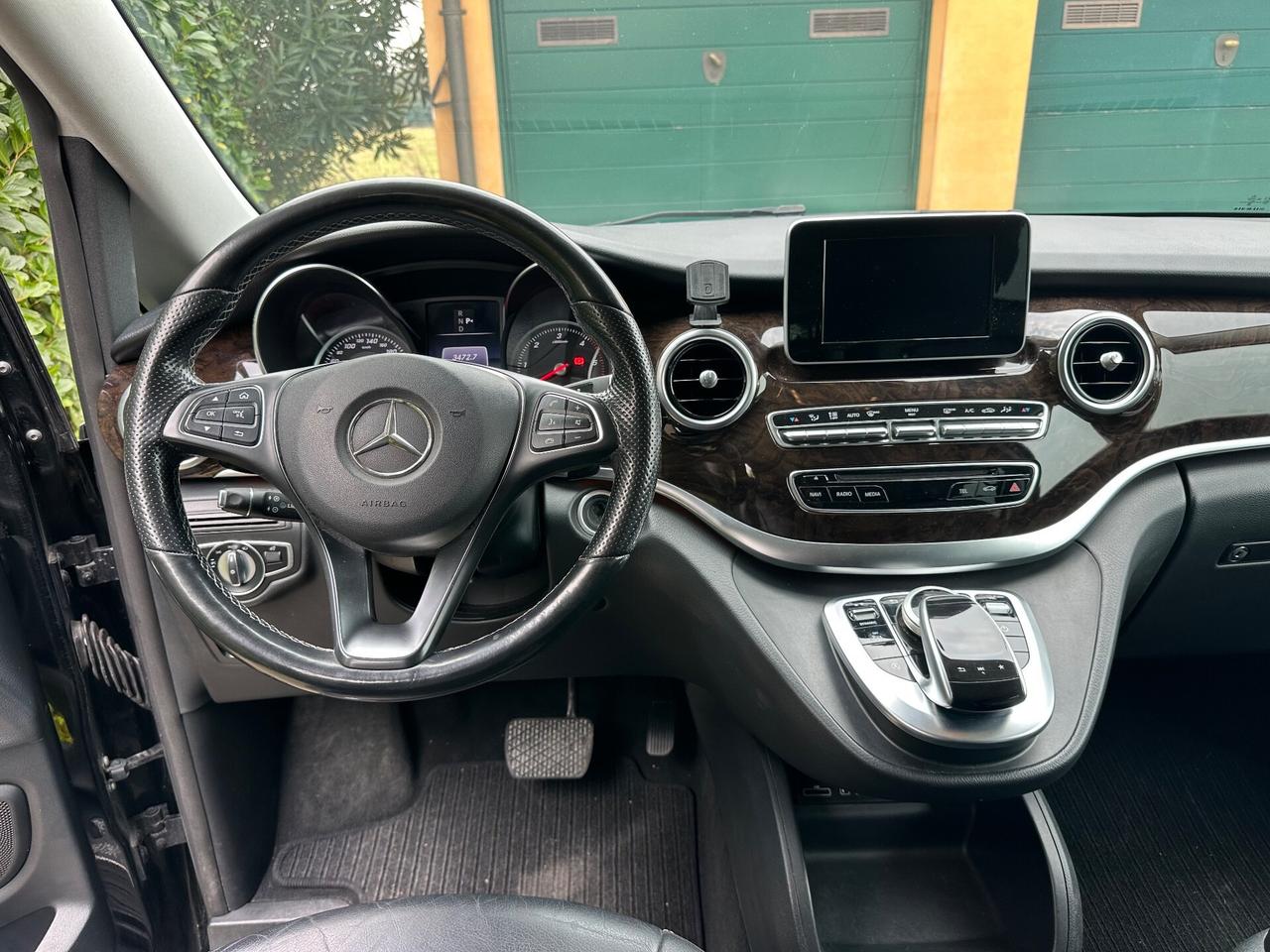 Mercedes-benz V 220 d Automatic Long Poss Permuta