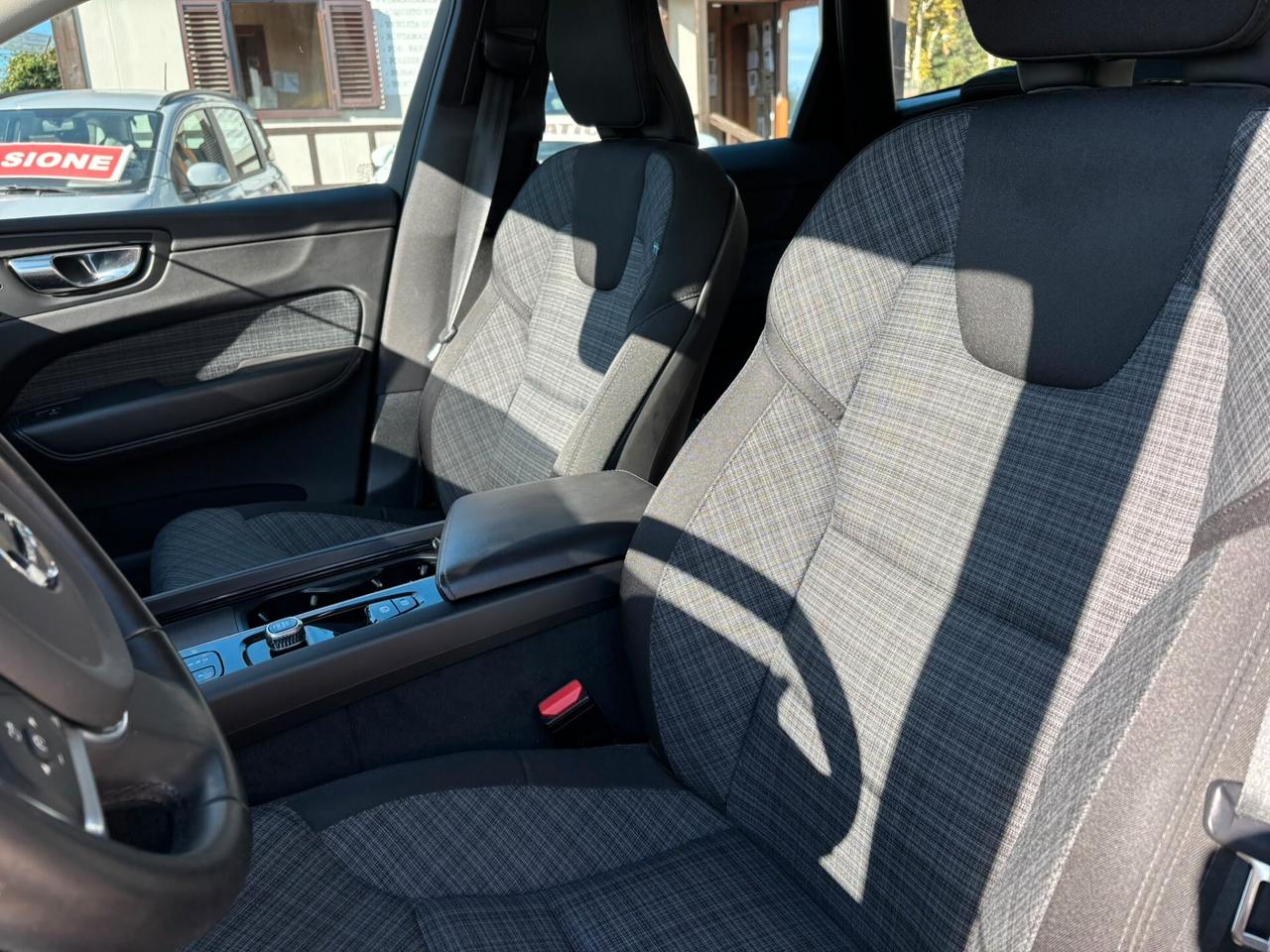 Volvo XC 60 XC60 B4 (d) AWD automatico Core