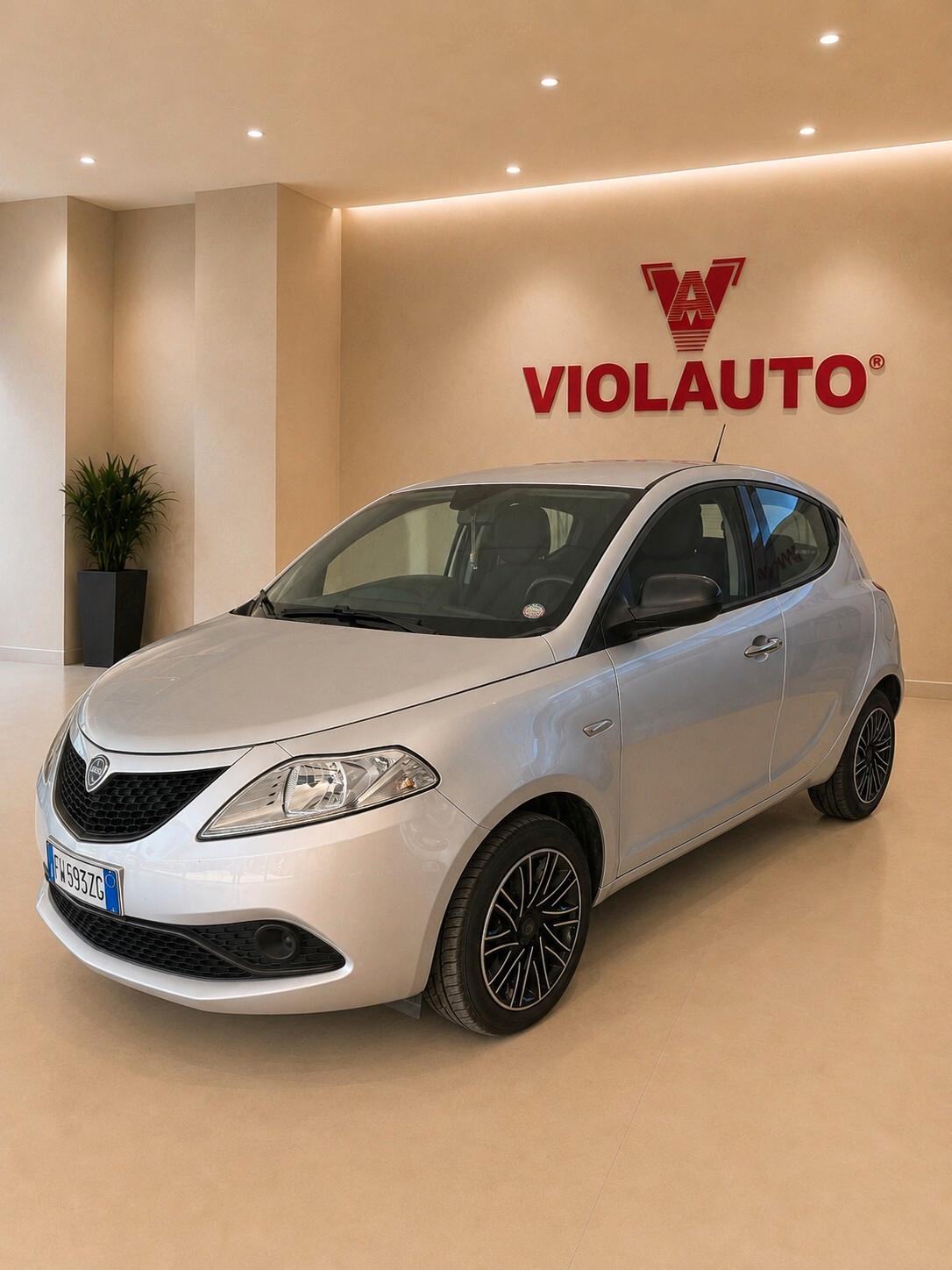 Lancia Ypsilon 1.2 69 CV 5 porte S&S Gold