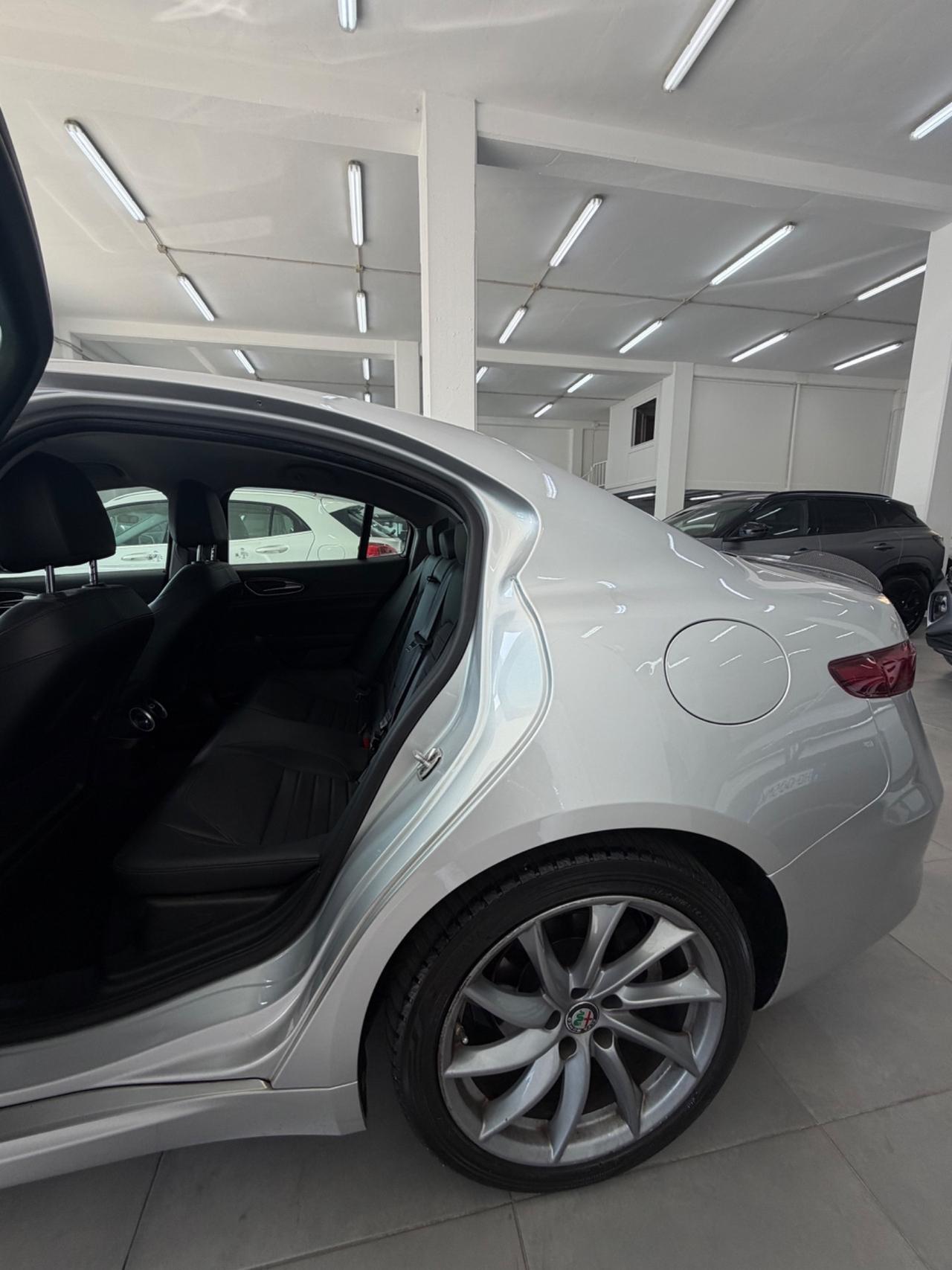 Alfa Romeo Giulia 2.2 160 cv AT8 Super FINANZIABILE